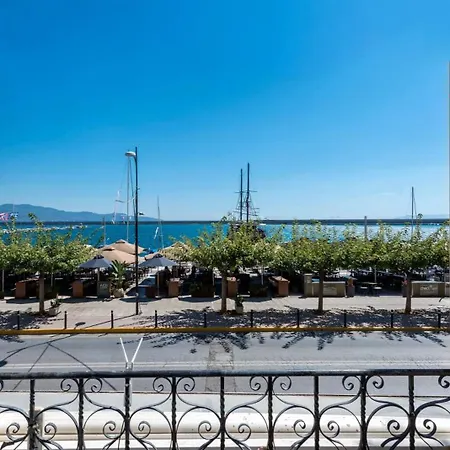 Aigli Seafront Loft-bespoke Design Gem Semesterbostad *