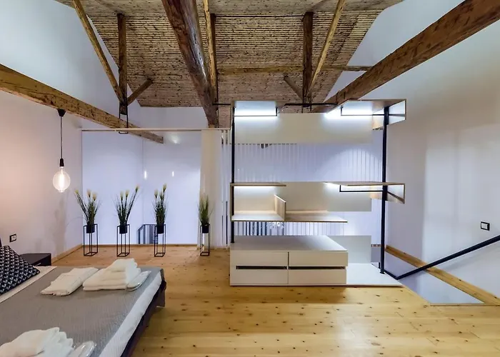 Aigli Seafront Loft-bespoke Design Gem Feriehus *