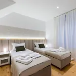 Nyaraló Aigli Seafront Loft-bespoke Design Gem