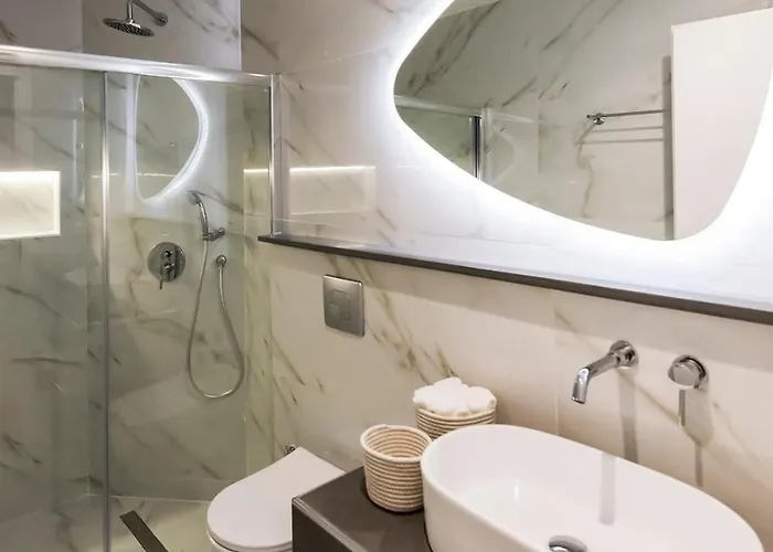 Aigli Seafront Loft-bespoke Design Gem Сasa de vacaciones Kalamata